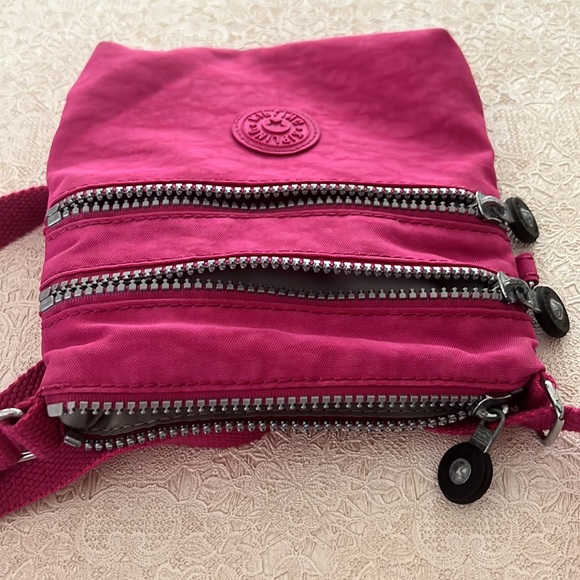 Kipling Crossbody purse. Pink/Fuchsia color. - Picture 12 of 16